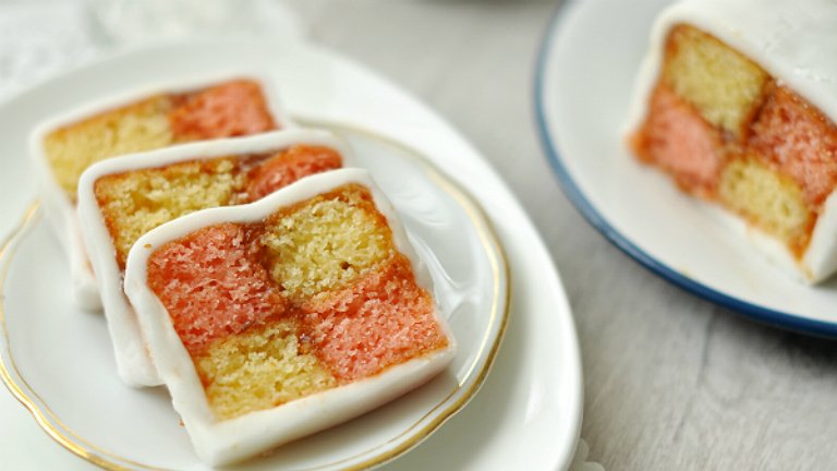 Gyönyörű és finom: így készül a Battenberg-sütemény Gyönyörű és finom: így készül a Battenberg-sütemény